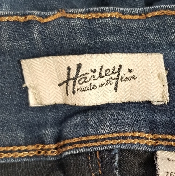 5/$25 Harley  Made With Love Jeans! - Picture 4 of 8